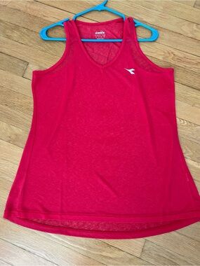 Diadora Women's Bright Red Performance Tank Top